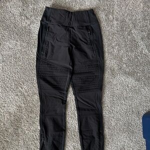 ATHLETA HEADLANDS HYBRID MOTO TIGHT